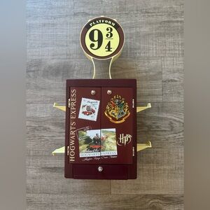New Harry Potter ‘Platform 9 3/4’ Gaming Locker